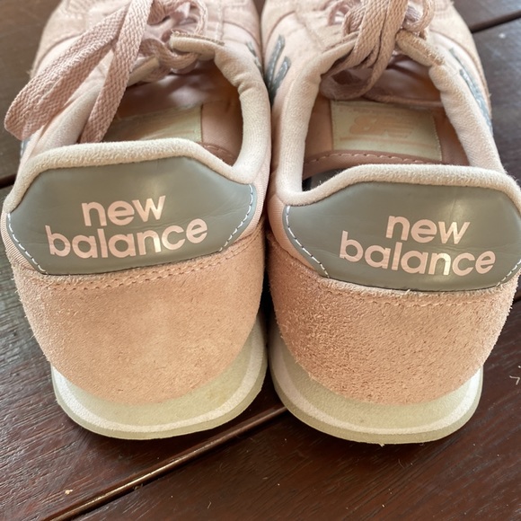 New Balance Blush Pink Sneakers - Picture 3 of 9